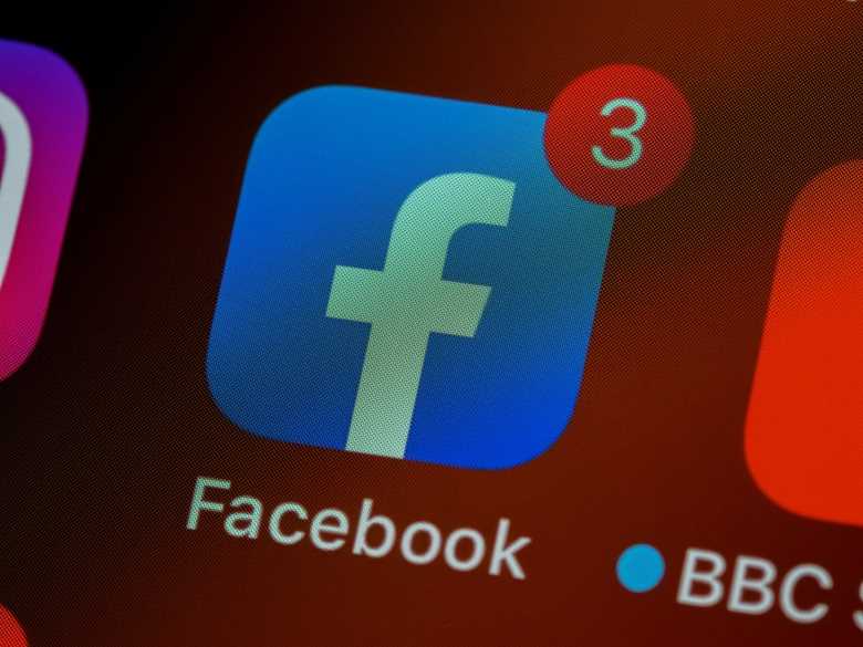 Алгоритмы соцсетей — зло. Так считает экс-президент Facebook и вот почему